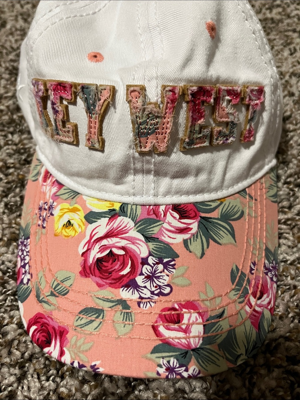 White and Coral Floral 'Key West' Women's Baseball Cap - Picture 4 of 7